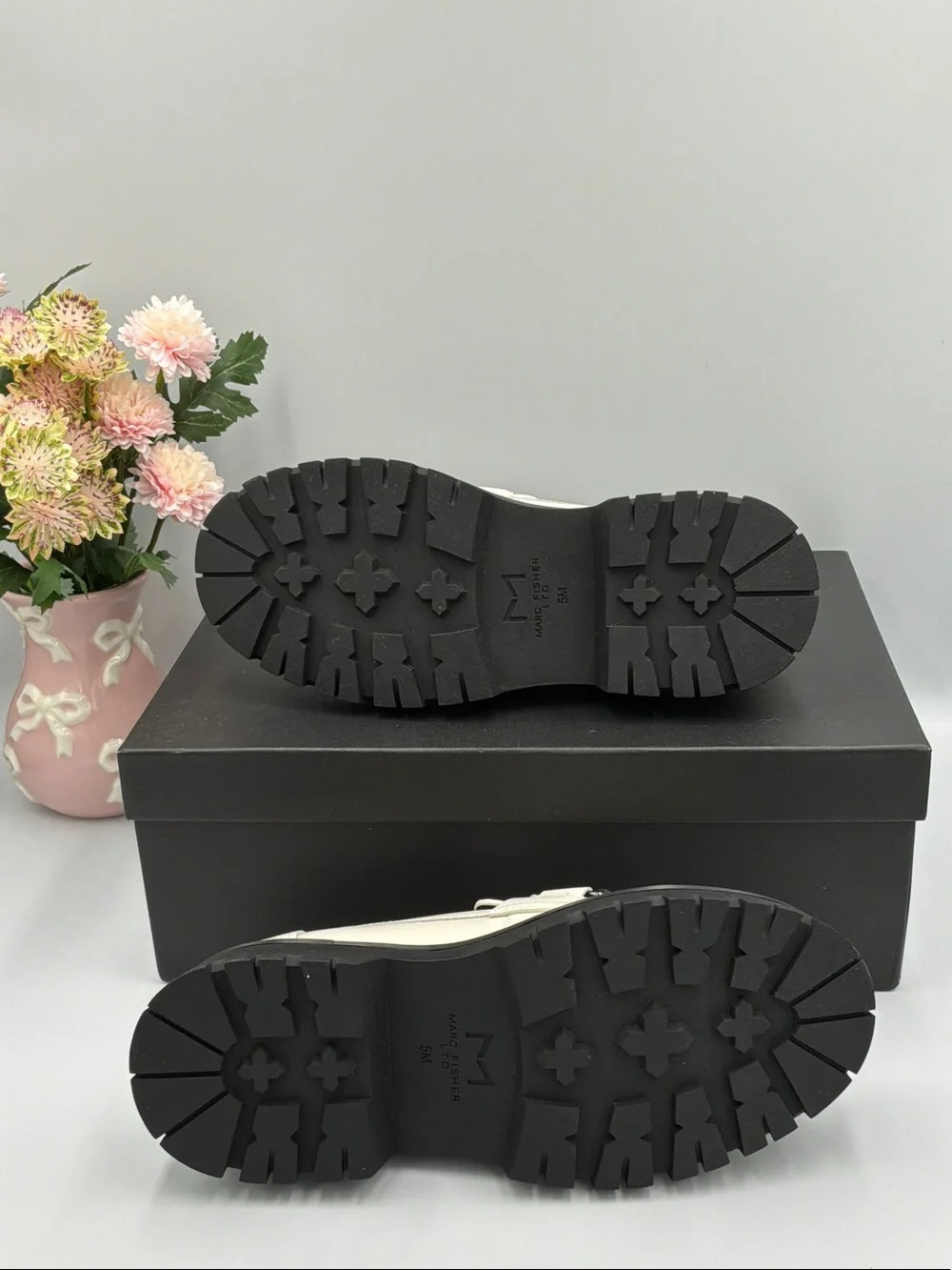 Marc Fisher Cream Leather Lug-Soled Loafers with Silver Chain